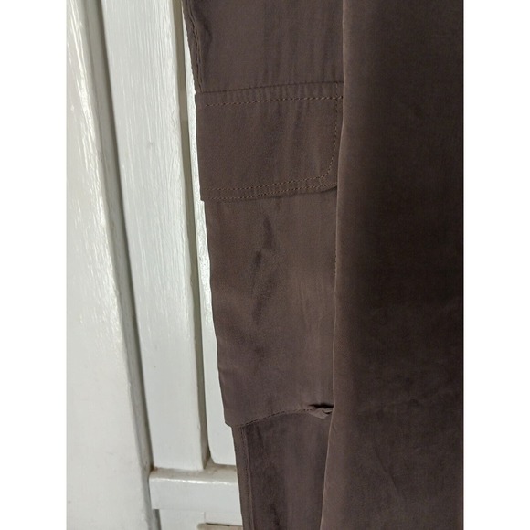 Cotton On Miami Cargo Pants Size 10 Brown Wide Leg NWT MSRP $69.99 - Picture 5 of 8